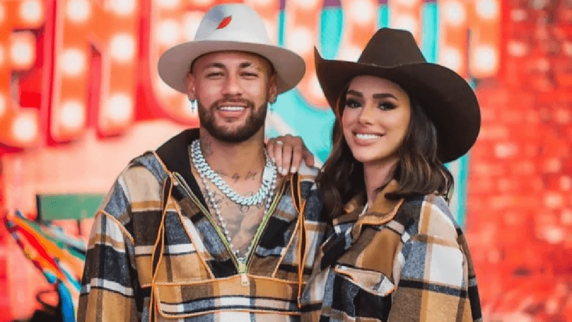 Neymar ao lado de Bruna Biancardi (Foto: Reprodução/ Internet) Neymar ao lado de Bruna Biancardi (Foto: Reprodução/ Internet)