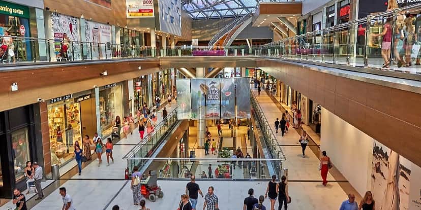 Lojas de um Shopping em São Paulo (Foto: Reprodução/ Internet) Lojas de um Shopping em São Paulo (Foto: Reprodução/ Internet)
