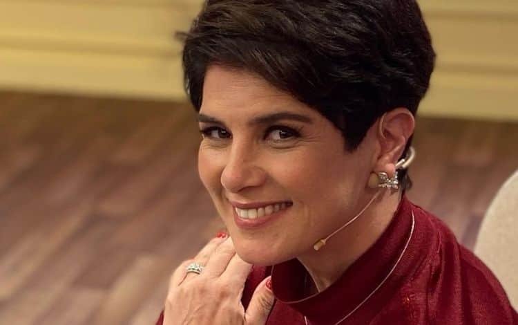 http://tvfoco.uai.com.br/wp-content/uploads/2015/05/Daniela-Mercury.jpg