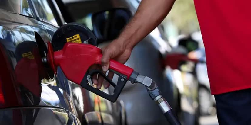 Gasolina caiu de preço (Foto: Reprodução/Internet) Gasolina caiu de preço (Foto: Reprodução/Internet)