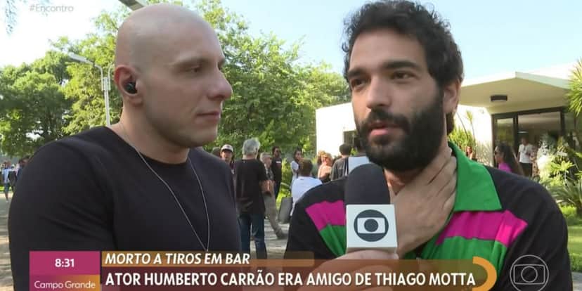 Repórter Ivo Madogglio entrevistou Humberto Carrão no crematório (Foto: Reprodução/TV Globo) Repórter Ivo Madogglio entrevistou Humberto Carrão no crematório (Foto: Reprodução/TV Globo)