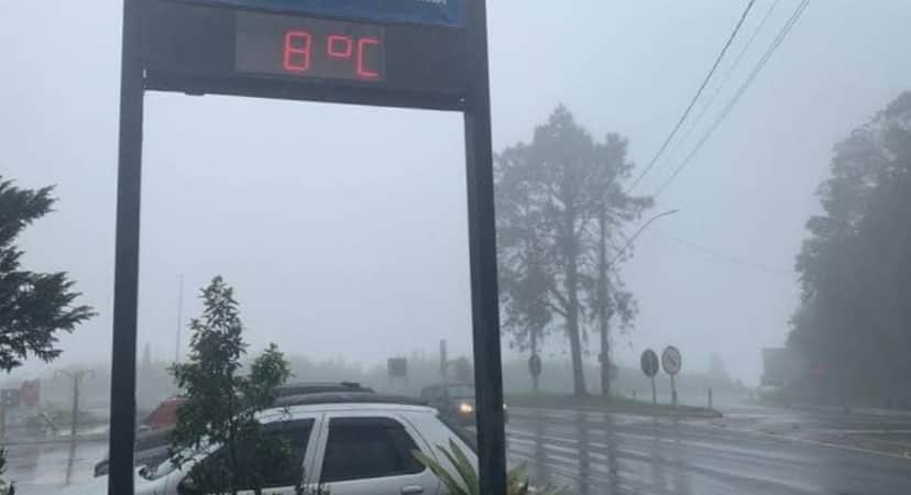 Porto Alegre e Curitiba terão temperaturas menores de 10°C (Reprodução: Internet) Porto Alegre e Curitiba terão temperaturas menores de 10°C (Reprodução: Internet)