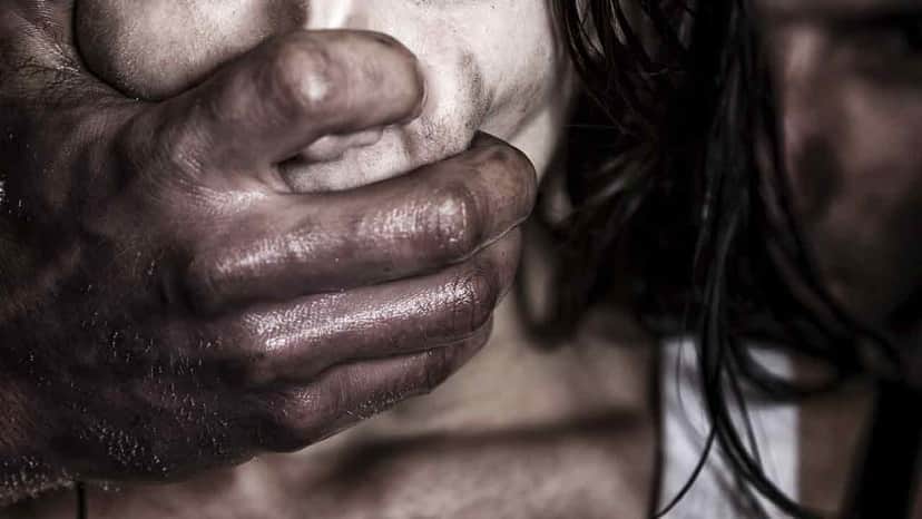 O crime de abuso sexual mediante fraude está previsto no Art. 215 do Código Penal (Foto Reprodução/Internet) O crime de abuso sexual mediante fraude está previsto no Art. 215 do Código Penal (Foto Reprodução/Internet)