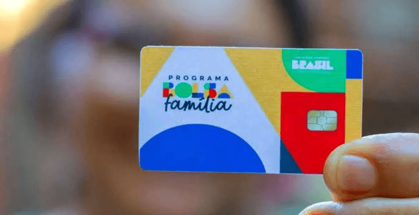 Carteirinha do Bolsa Família (Foto: Reprodução/ Internet) Carteirinha do Bolsa Família (Foto: Reprodução/ Internet)