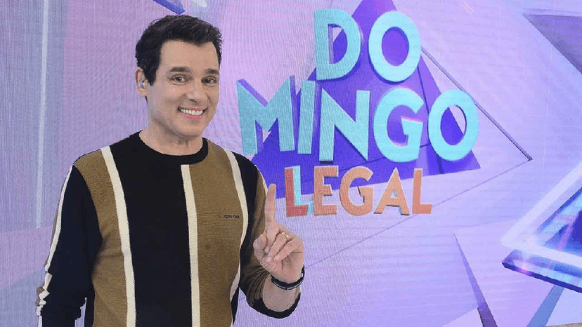 Celso Portiolli sob comando do 'Domingo Legal, no SBT(Foto: Reprodução/ Internet) Celso Portiolli sob comando do 'Domingo Legal, no SBT(Foto: Reprodução/ Internet)