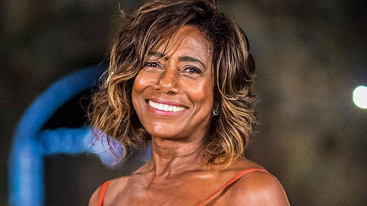 http://tvfoco.uai.com.br/wp-content/uploads/2015/05/Daniela-Mercury.jpg