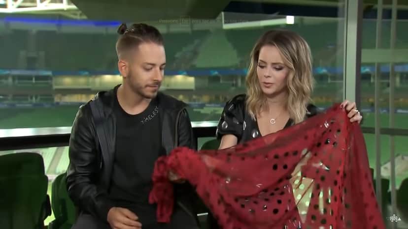 http://tvfoco.uai.com.br/wp-content/uploads/2015/05/Daniela-Mercury.jpg