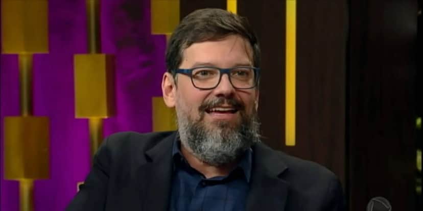 Emílio Boechat detonou a emissora publicamente, após a filha de Edir Macedo assumir a produção das novelas (Reprodução: Record) Emílio Boechat detonou a emissora publicamente, após a filha de Edir Macedo assumir a produção das novelas (Reprodução: Record)