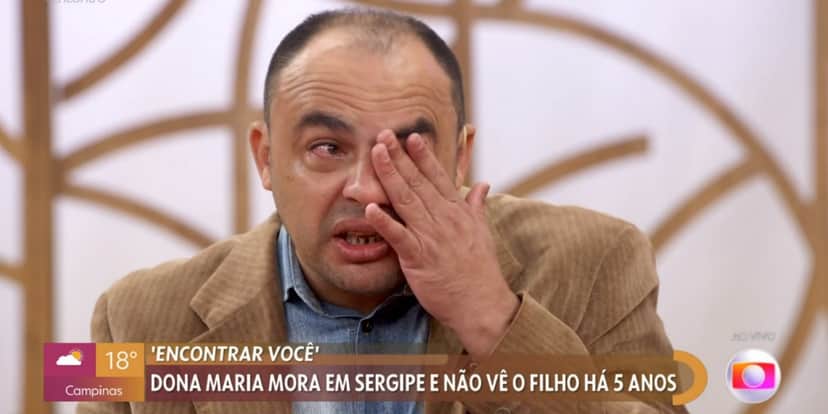"Encontro" mostrou momento emocionante entre rapaz e a mãe (Foto: Reprodução/TV Globo) "Encontro" mostrou momento emocionante entre rapaz e a mãe (Foto: Reprodução/TV Globo)