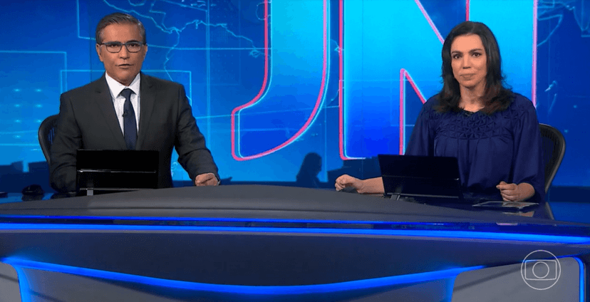 Helter Duarte e Ana Paula Araújo comandaram o Jornal Nacional (Foto: Reprodução/ Globo) Helter Duarte e Ana Paula Araújo comandaram o Jornal Nacional (Foto: Reprodução/ Globo)