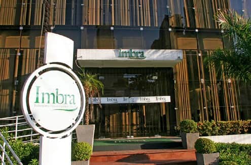 A Imbra S.A cresceu rapidamente no mercado e logo de casa espalhou mais de 20 unidades pelo Brasil (Reprodução: Internet) A Imbra S.A cresceu rapidamente no mercado e logo de casa espalhou mais de 20 unidades pelo Brasil (Reprodução: Internet)