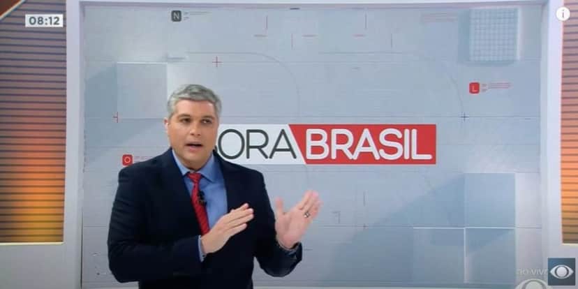 Joel Datena nos estúdios do Bora Brasil (Reprodução: Band) Joel Datena nos estúdios do Bora Brasil (Reprodução: Band)