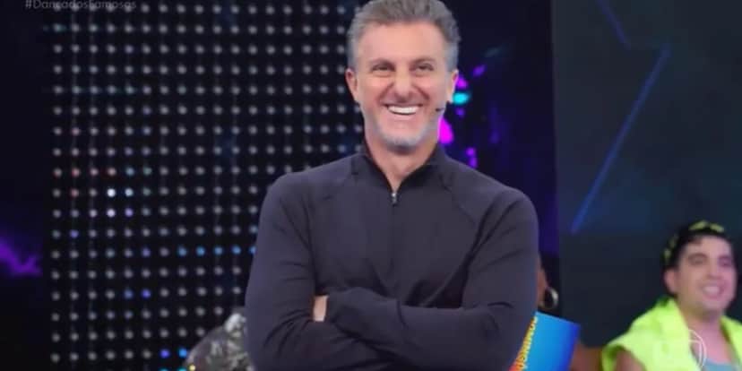 Luciano Huck comanda o Domingão na Globo (Foto: Reprodução/ Globo) Luciano Huck comanda o Domingão na Globo (Foto: Reprodução/ Globo)