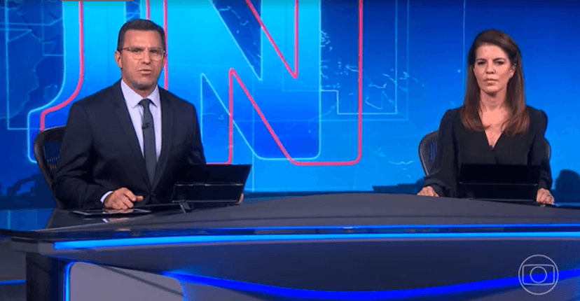 Rodrigo Bocardi e Mariana Gross no Jornal Nacional (Foto: Reprodução/ Globo) Rodrigo Bocardi e Mariana Gross no Jornal Nacional (Foto: Reprodução/ Globo)