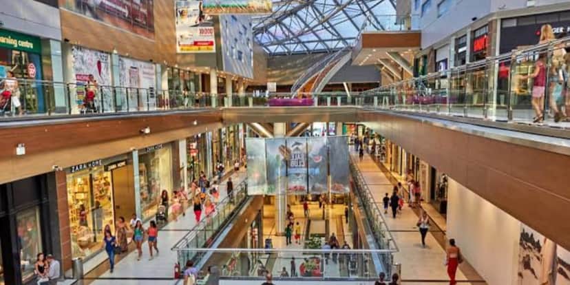 Shoppings lidam com falência e estão fechando as portas agora (Reprodução: Internet) Shoppings lidam com falência e estão fechando as portas agora (Reprodução: Internet)
