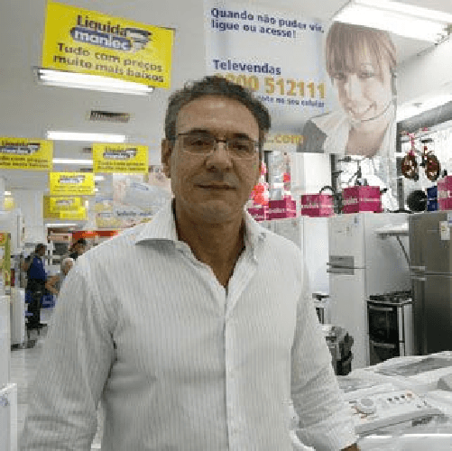 Um dos fundadores da rede de lojas Manlec, Atílio Manzoli (Foto: Reprodução/ Internet) Um dos fundadores da rede de lojas Manlec, Atílio Manzoli (Foto: Reprodução/ Internet)