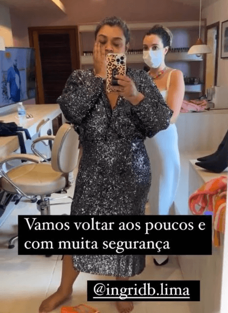 Estilista de Preta Gil em sua casa, na época da pandemia (Foto: Reprodução/ Internet) Estilista de Preta Gil em sua casa, na época da pandemia (Foto: Reprodução/ Internet)