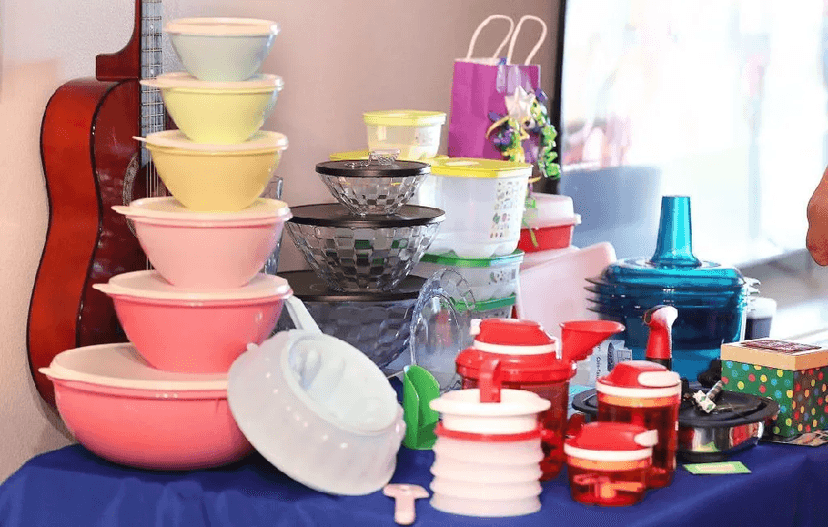 Vários modelos de potes da Tupperware (Foto: Reprodução/ Internet) Vários modelos de potes da Tupperware (Foto: Reprodução/ Internet)