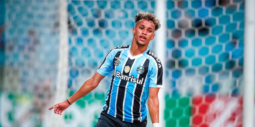 Bitello - (Foto: Lucas Uebel / Grêmio) Bitello - (Foto: Lucas Uebel / Grêmio)