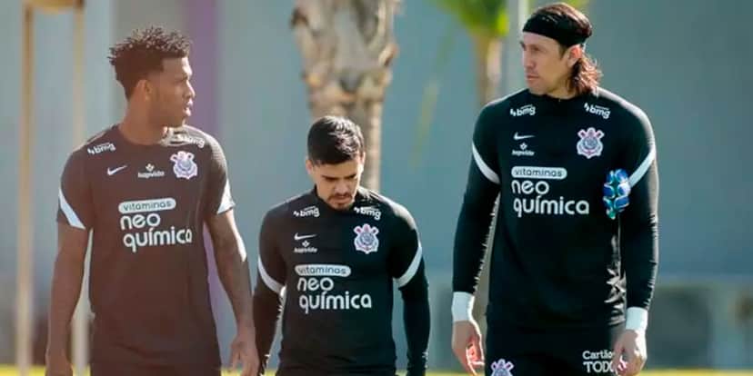 Gil, Fagner e Cássio -(Foto: Rodrigo Coca/Ag. Corinthians) Gil, Fagner e Cássio -(Foto: Rodrigo Coca/Ag. Corinthians)