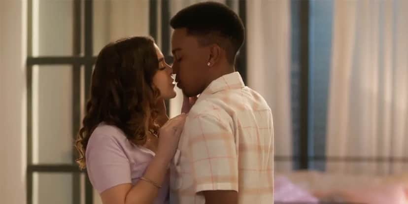 Guiga (Mel Maia) dará em cima de Yuri (Jean Paulo Campos) em "Vai na Fé" (Foto: Reprodução/TV Globo) Guiga (Mel Maia) dará em cima de Yuri (Jean Paulo Campos) em "Vai na Fé" (Foto: Reprodução/TV Globo)
