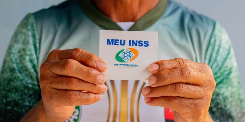 Notícia de suspensão do INSS cai como bomba (Reprodução: Internet) Notícia de suspensão do INSS cai como bomba (Reprodução: Internet)