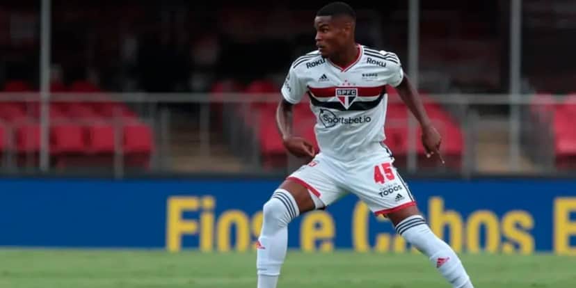 Nathan está de saída do São Paulo - Foto: Rubens Chiri / saopaulofc Nathan está de saída do São Paulo - Foto: Rubens Chiri / saopaulofc