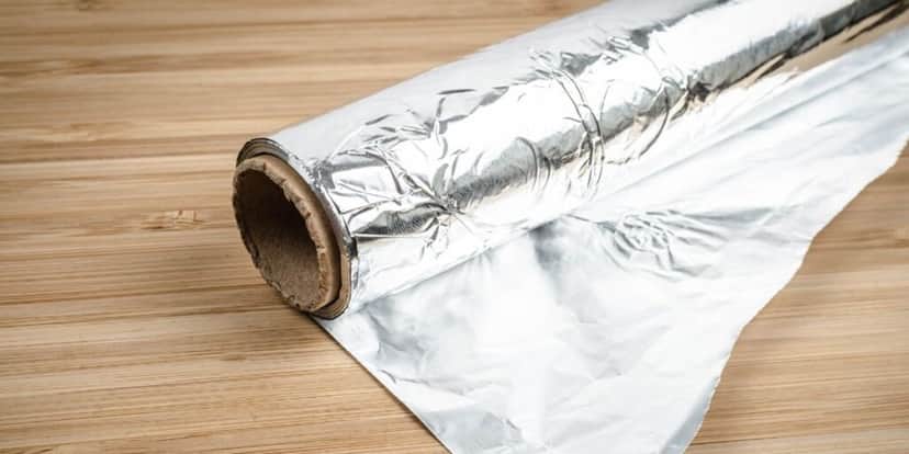 Donas de casa estão usando técnica bizarra de colocar bolas de papel alumínio (Foto: Reprodução) Donas de casa estão usando técnica bizarra de colocar bolas de papel alumínio (Foto: Reprodução)