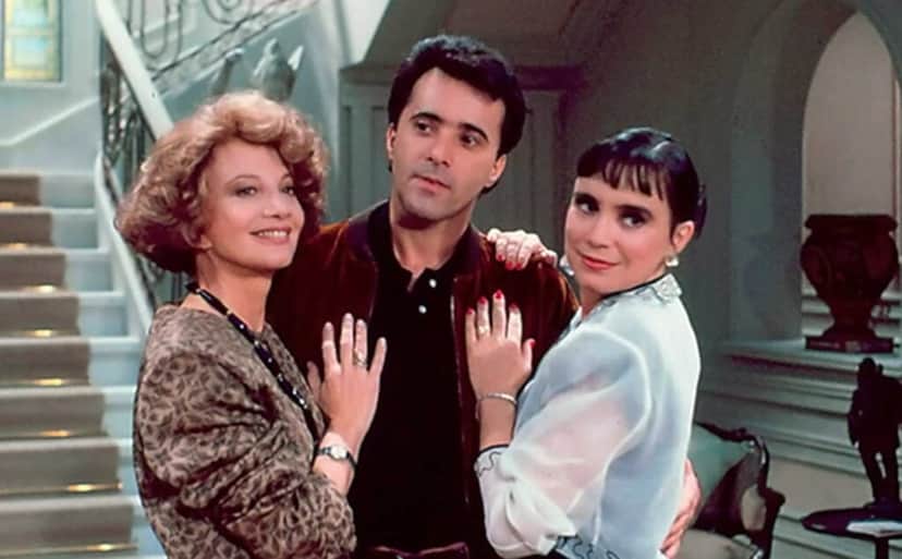 Glória Menezes, Tony Ramos e Regina Duarte em Rainha da Sucata (Foto: Reprodução/Viva) Glória Menezes, Tony Ramos e Regina Duarte em Rainha da Sucata (Foto: Reprodução/Viva)