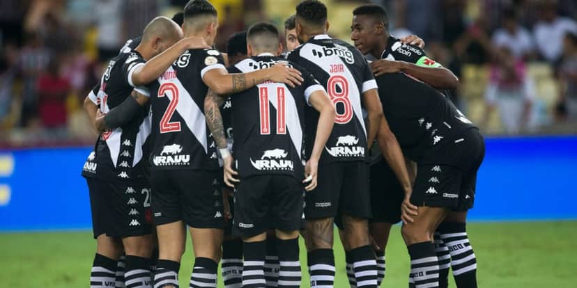 Elenco do Vasco em campo - Foto: Reprodução/internet Elenco do Vasco em campo - Foto: Reprodução/internet