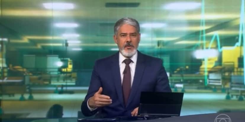 William Bonner nos estúdios do Jornal Nacional (Reprodução: Globo) William Bonner nos estúdios do Jornal Nacional (Reprodução: Globo)