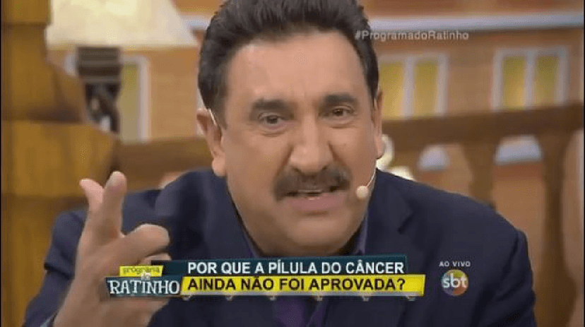 Ratinho no SBT falando sobre pílula do câncer (Foto: Reprodução/ Internet) Ratinho no SBT falando sobre pílula do câncer (Foto: Reprodução/ Internet)
