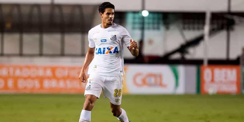 Lucas Veríssimo possível reforço do Flamengo - Foto: Reprodução Lucas Veríssimo possível reforço do Flamengo - Foto: Reprodução