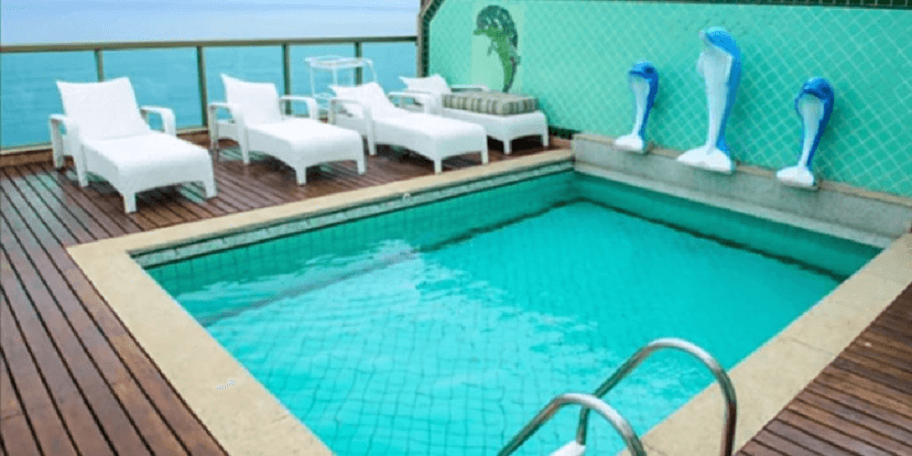 Piscina do apartamento do cantor (Foto: Reprodução/ Internet) Piscina do apartamento do cantor (Foto: Reprodução/ Internet)