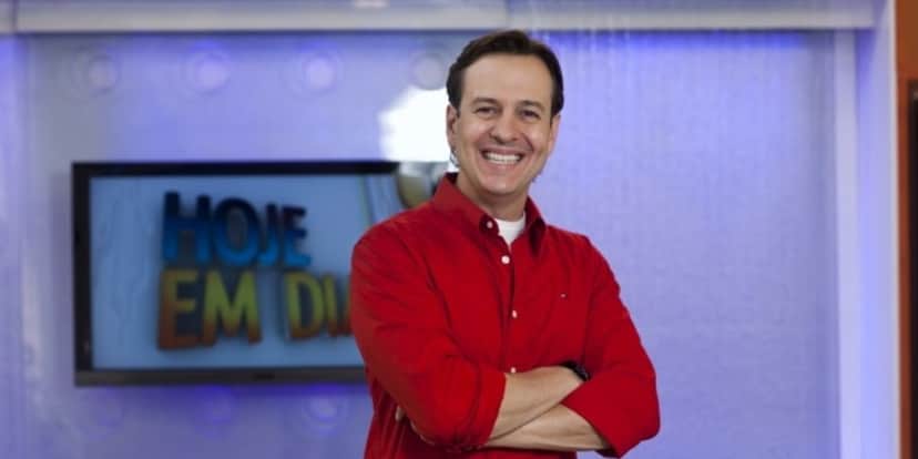 Celso Zucatelli é o substituto oficial de César Filho no programa (Reprodução: Record) Celso Zucatelli é o substituto oficial de César Filho no programa (Reprodução: Record)
