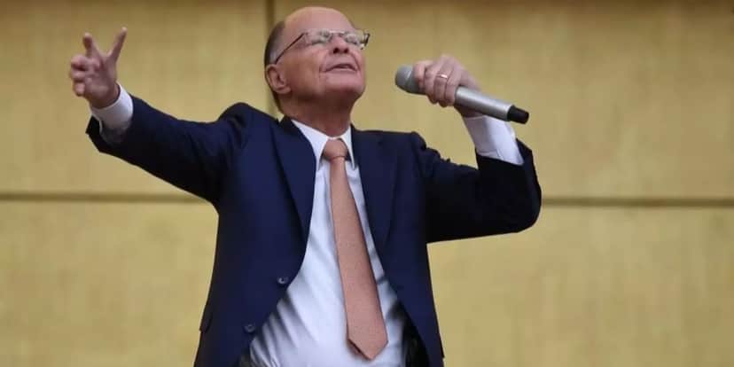 Edir Macedo é um dos grandes empresários do Brasil e dono de uma emissora gigante (Reprodução: Record) Edir Macedo é um dos grandes empresários do Brasil e dono de uma emissora gigante (Reprodução: Record)