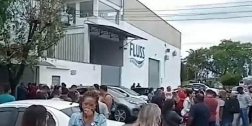 http://tvfoco.uai.com.br/wp-content/uploads/2015/05/Daniela-Mercury.jpg