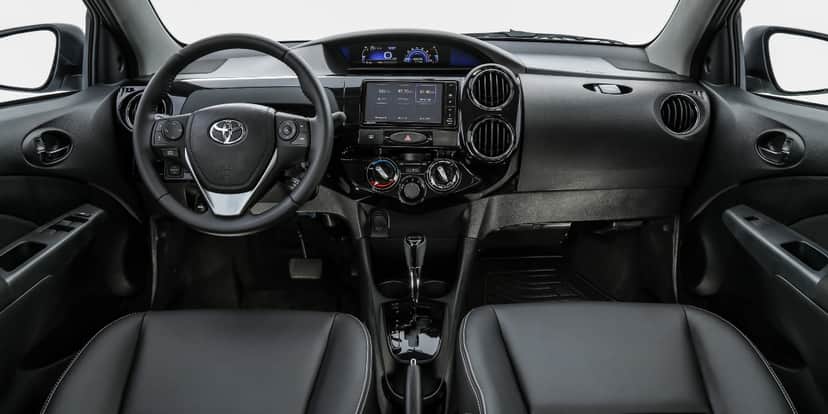 Interior do Etios 2019 (Foto: Reprodução/Quatro Rodas) Interior do Etios 2019 (Foto: Reprodução/Quatro Rodas)