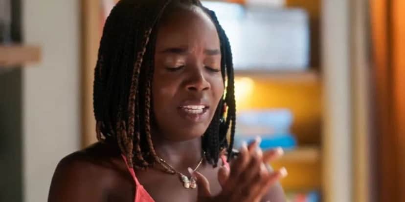 Kate (Clara Moneke) viverá inferno em "Vai na Fé" (Foto: Reprodução/TV Globo) Kate (Clara Moneke) viverá inferno em "Vai na Fé" (Foto: Reprodução/TV Globo)