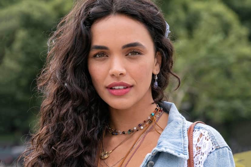 Luna (Giovana Cordeiro) é a protagonista e heroína da novela Fuzuê. (Foto: Reprodução / TV Globo) Luna (Giovana Cordeiro) é a protagonista e heroína da novela Fuzuê. (Foto: Reprodução / TV Globo)
