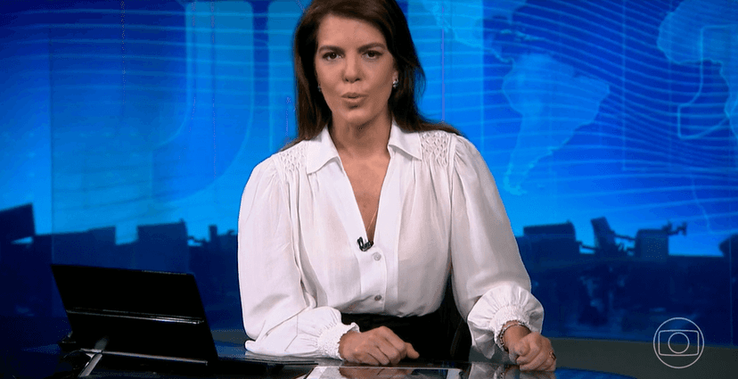 Mariana Gross no comando do Jornal Nacional (Foto: Reprodução/ Globo) Mariana Gross no comando do Jornal Nacional (Foto: Reprodução/ Globo)