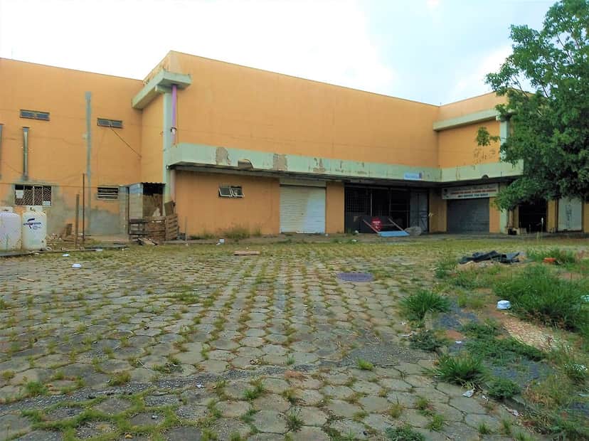 Antigo local do Mart Center está abandonado (Foto: Reprodução Internet) Antigo local do Mart Center está abandonado (Foto: Reprodução Internet)