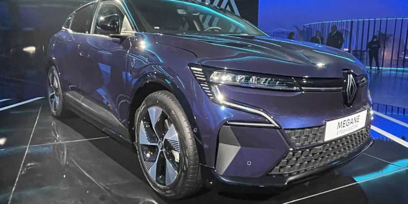 Megane E-tech chegará ao Brasil ainda no terceiro trimestre de 2023 (Reprodução: Internet) Megane E-tech chegará ao Brasil ainda no terceiro trimestre de 2023 (Reprodução: Internet)