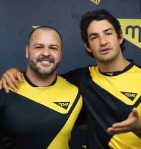 O jogador também é garoto propaganda da academia (Foto: Reprodução / Instagram) O jogador também é garoto propaganda da academia (Foto: Reprodução / Instagram)