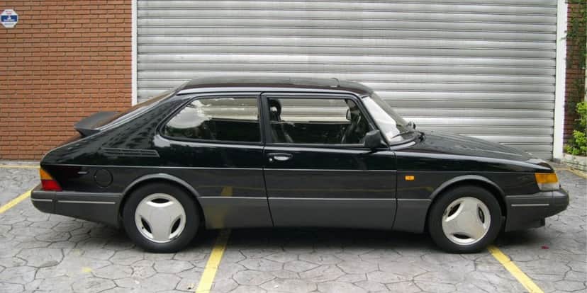 Modelo Saab 900 foi o mais vendido da montadora (Reprodução: Internet) Modelo Saab 900 foi o mais vendido da montadora (Reprodução: Internet)