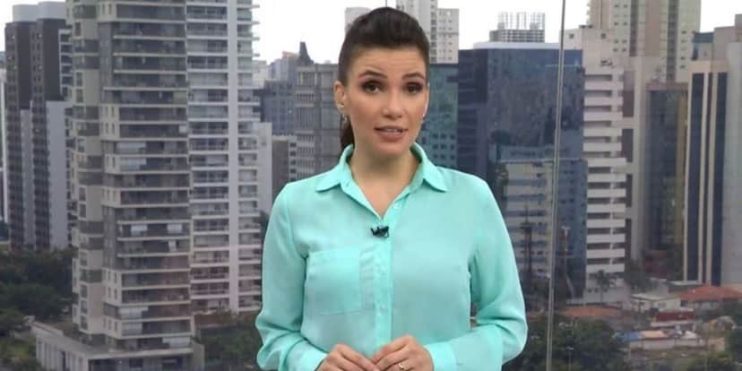 Sabina Simonato está substituindo Rodrigo Bocardi (Reprodução: Globo) Sabina Simonato está substituindo Rodrigo Bocardi (Reprodução: Globo)