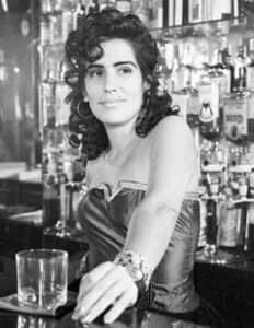 Foto é de Gloria Pires como a Sarita em Mico Preto (Foto: Cedoc/TV Globo) Foto é de Gloria Pires como a Sarita em Mico Preto (Foto: Cedoc/TV Globo)