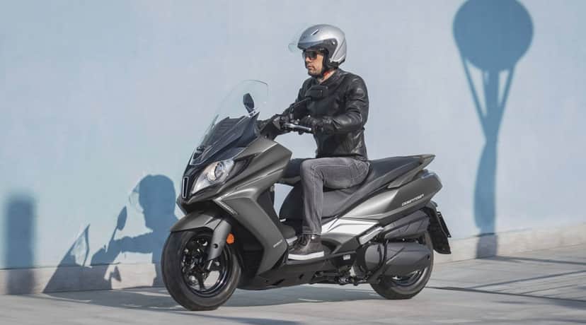 A moto Kymco Downtown 350 concorre com modelos da Yamaha e Honda A moto Kymco Downtown 350 concorre com modelos da Yamaha e Honda