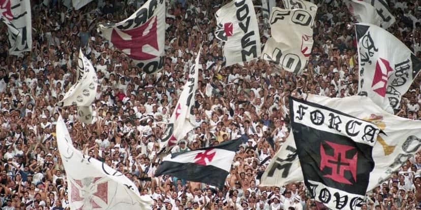 Vasco vai atrás de reforço para agradar à torcida (Foto: Divulgação/Internet) Vasco vai atrás de reforço para agradar à torcida (Foto: Divulgação/Internet)