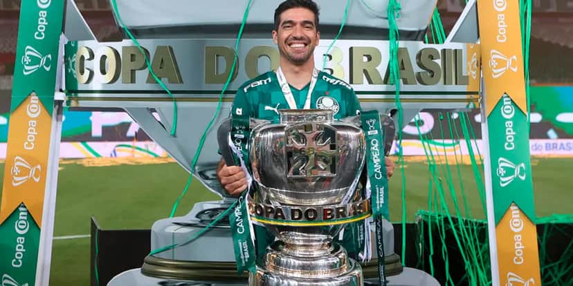 Able Ferreira ganhou todos os títulos possíveis com o Alviverde desde 2020 - (Foto: Internet) Able Ferreira ganhou todos os títulos possíveis com o Alviverde desde 2020 - (Foto: Internet)